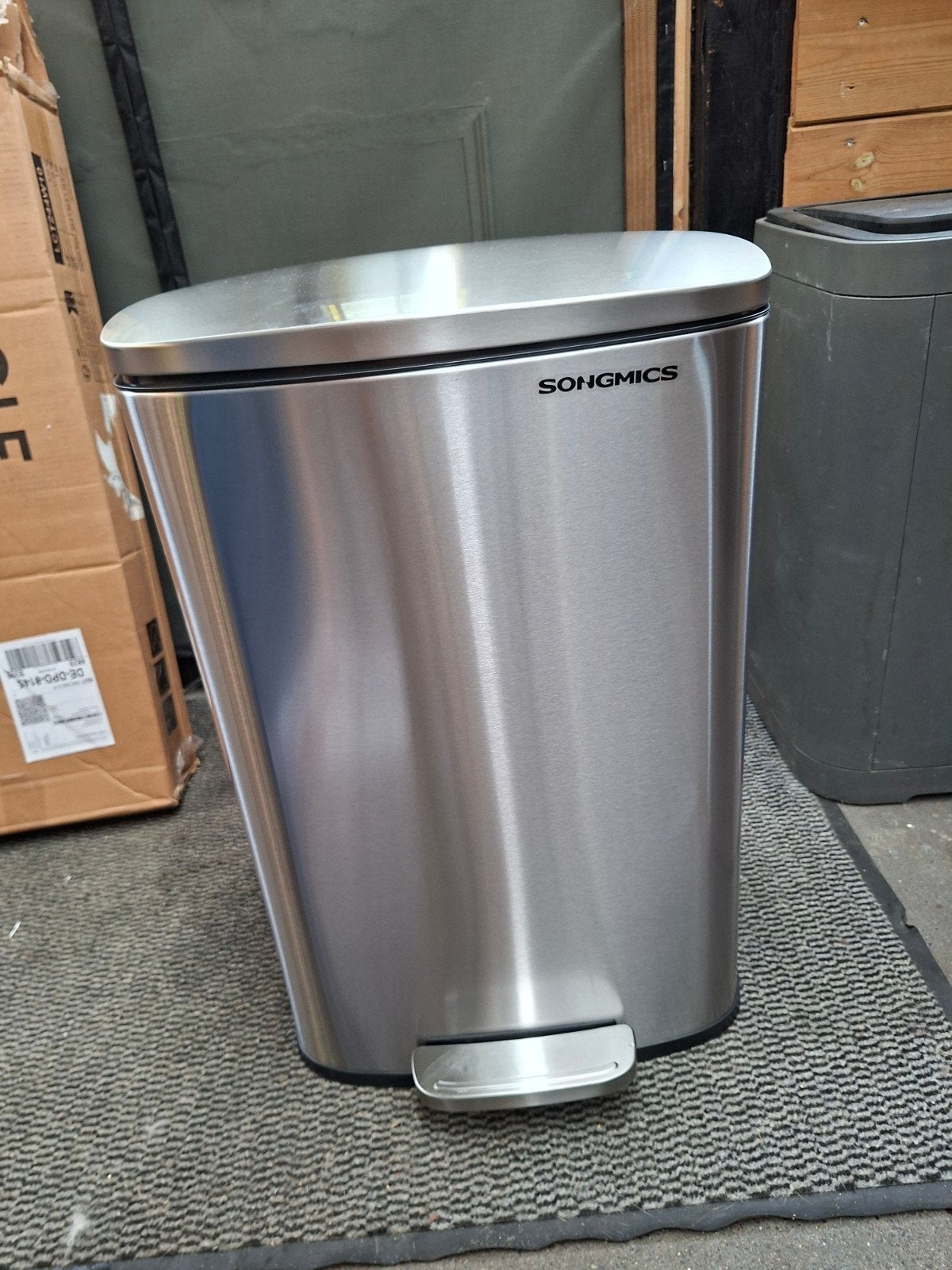 Songmics pedaalemmer 50L, Huis en Inrichting, Woonaccessoires | Prullenbakken, Ophalen, Nieuw, Rvs