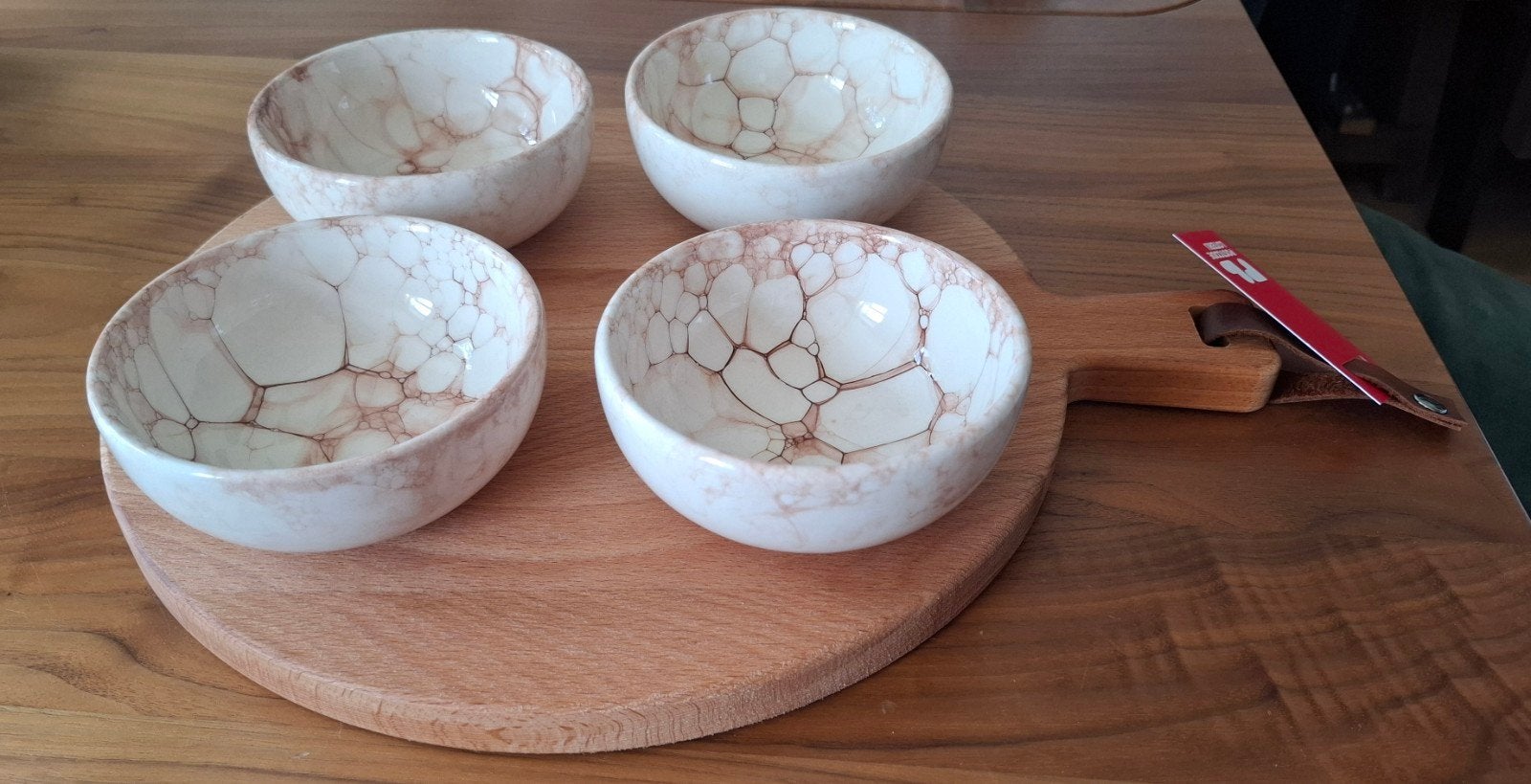Bowls and Dishes Espuma set (Serveerplank + 4 schaaltjes), Huis en Inrichting, Ophalen, Keramiek, Nieuw, Schaal of Schalen