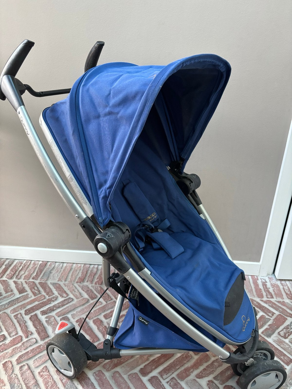 Quinny Zapp Xtra 2 met regenhoes, boodschappennet en adapter, Gebruikt, Quinny, Met autostoeltje, Ophalen