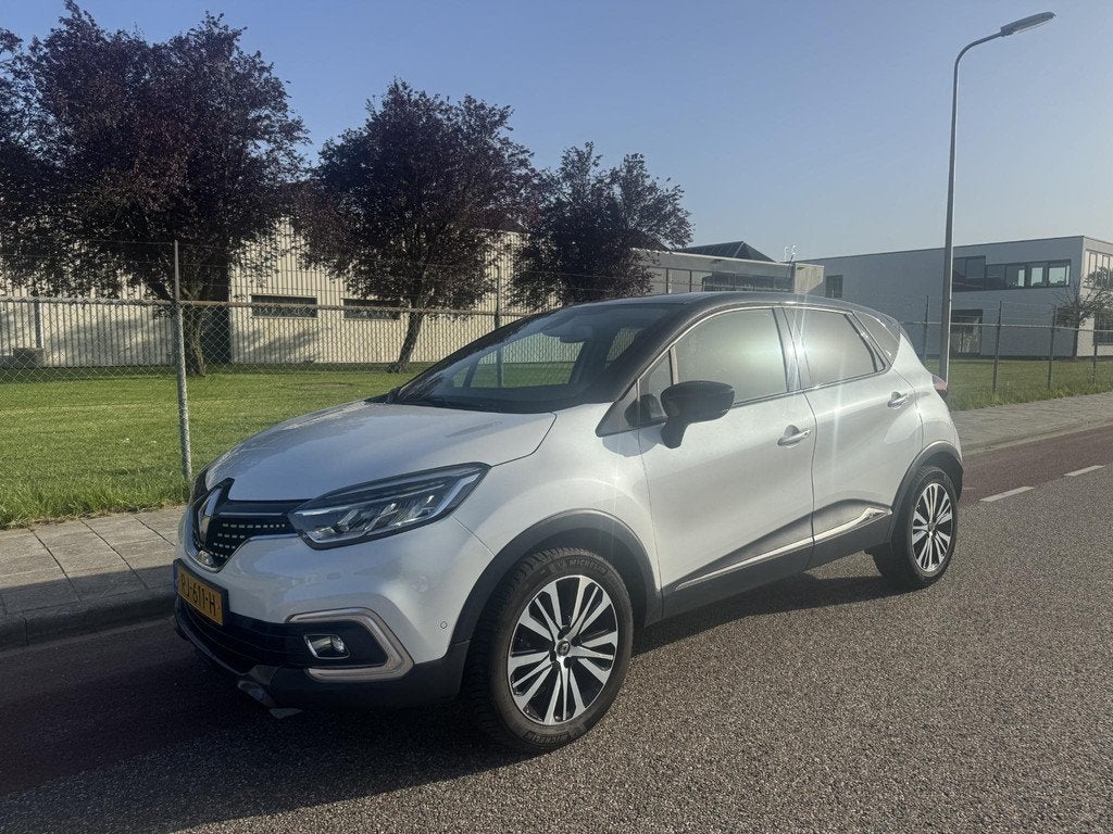 Renault Captur 1.2 TCe Initiale Paris BOSE/Face-lift/LED/Cli, Gebruikt, Euro 6, 4 cilinders, 635 kg