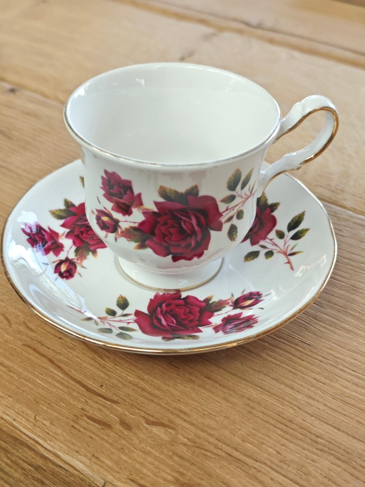 Queen Anne Bone China kop en schotel, rozenmotief, Antiek en Kunst, Ophalen of Verzenden