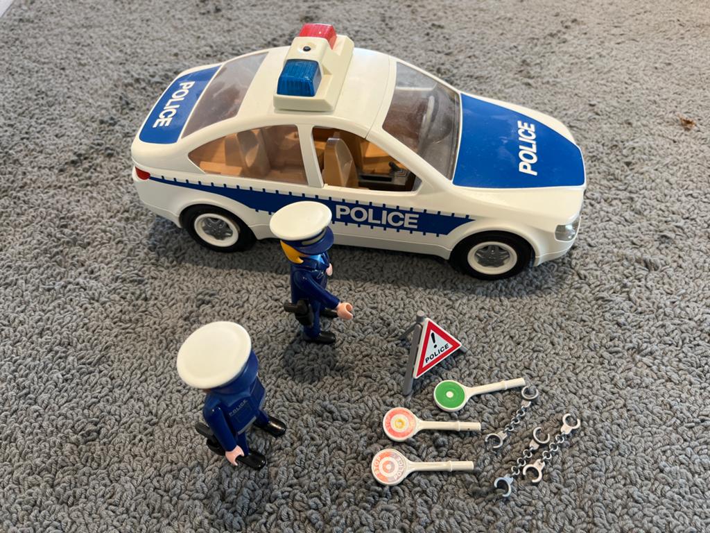 Playmobil Politiewagen met twee agenten en accessoires, Ophalen of Verzenden, Zo goed als nieuw