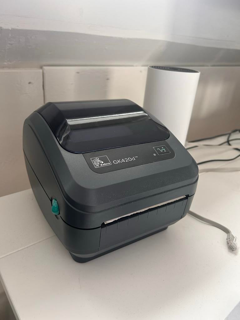 Zebra GK420d Labelprinter inclusief 10 labelrollen, Computers en Software, Labelprinters, Ophalen of Verzenden, Zo goed als nieuw