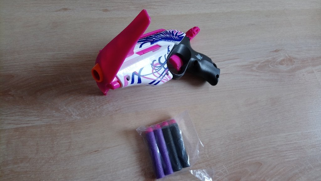 KORTING! - nerf rebelle, Ophalen of Verzenden, Zo goed als nieuw