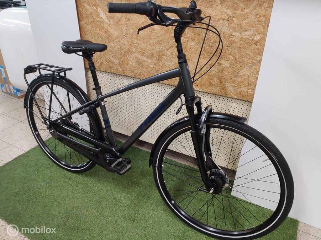 TREK DISTRICT 2 2025 HERENFIETS M 7V, Fietsen en Brommers, Fietsen | Heren | Herenfietsen, Overige merken, Trek, 49 tot 53 cm