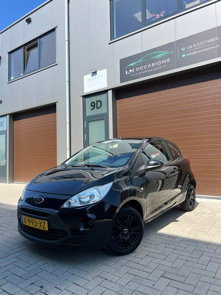 Ford Ka 1.2 69pk 2012 Zwart - Airco - Carplay - Camera, Voorwielaandrijving, Euro 5, Stof, 4 cilinders