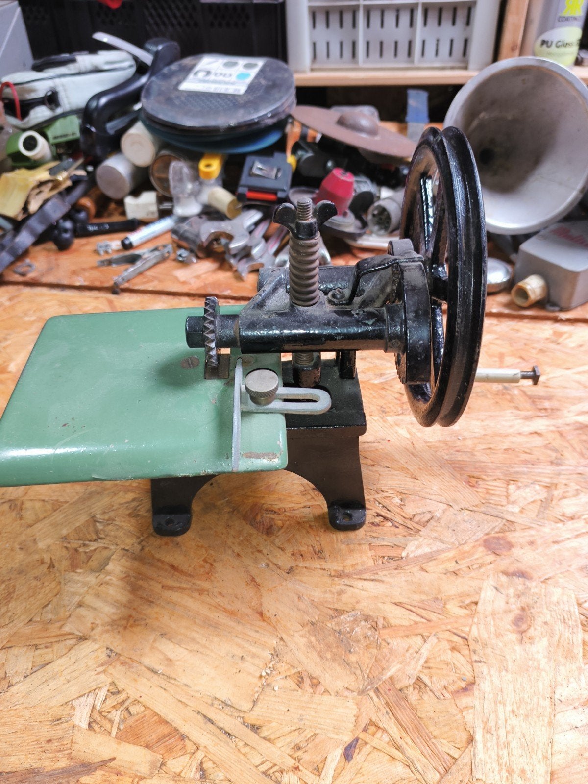 Antieke Gietijzeren Kartelmachine W.A. Lewenstein, Ophalen