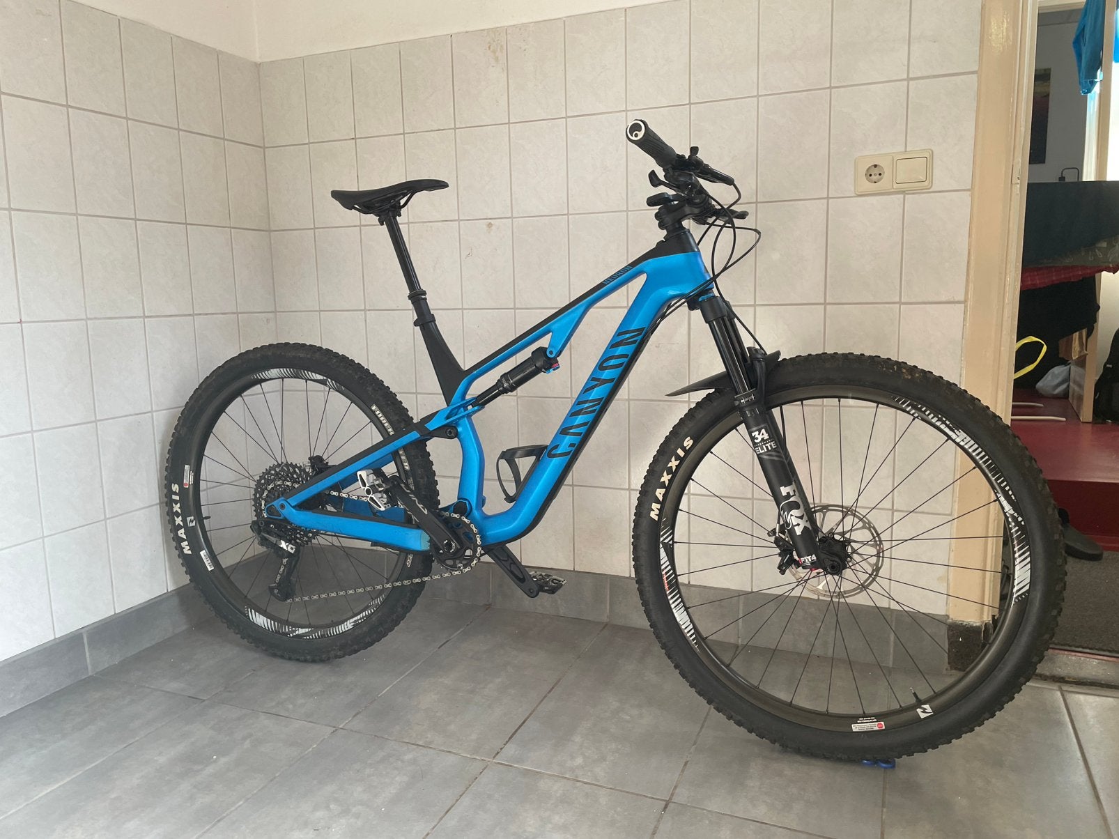 Canyon Neuron CF 9.0 SL – maat L – carbon trailbike 29" 2019, Gebruikt, 45 tot 49 cm, Schijfrem, Ophalen