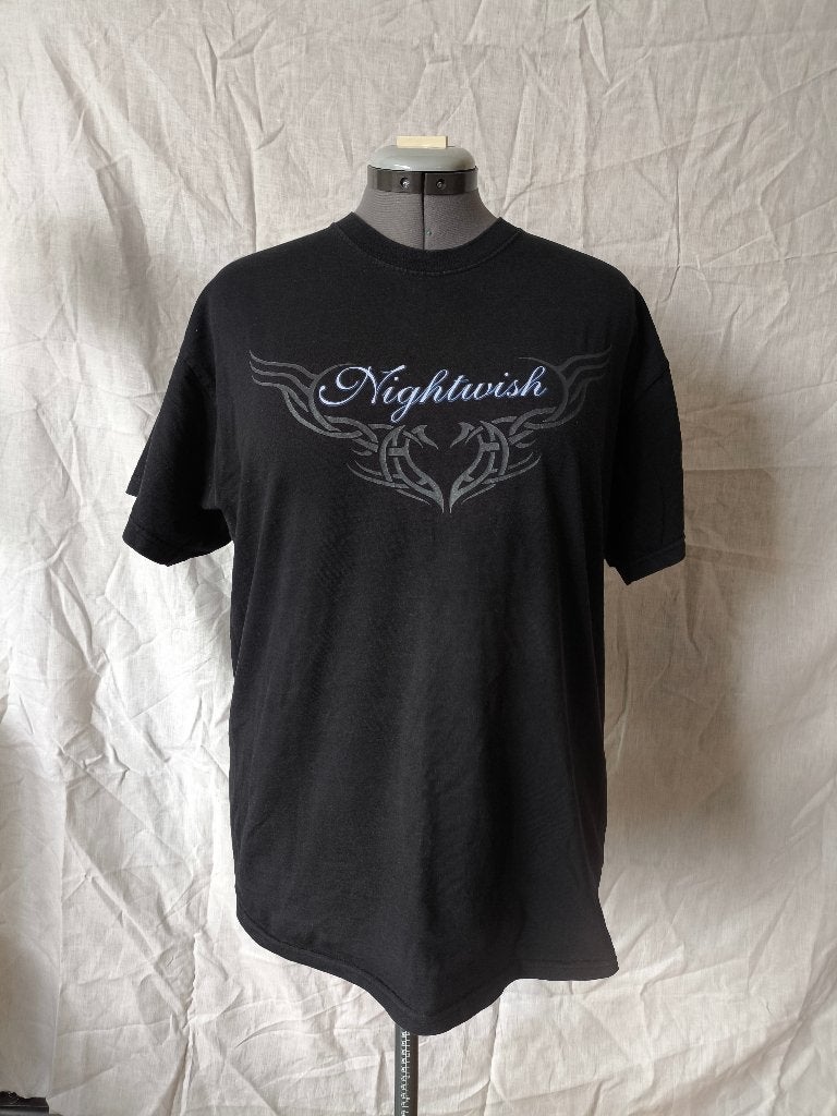 nightwish one of the lost ones tribal logo t shirt large, Kleding | Heren, T-shirts, Maat 52/54 (L), Fruit of the loom, Zwart