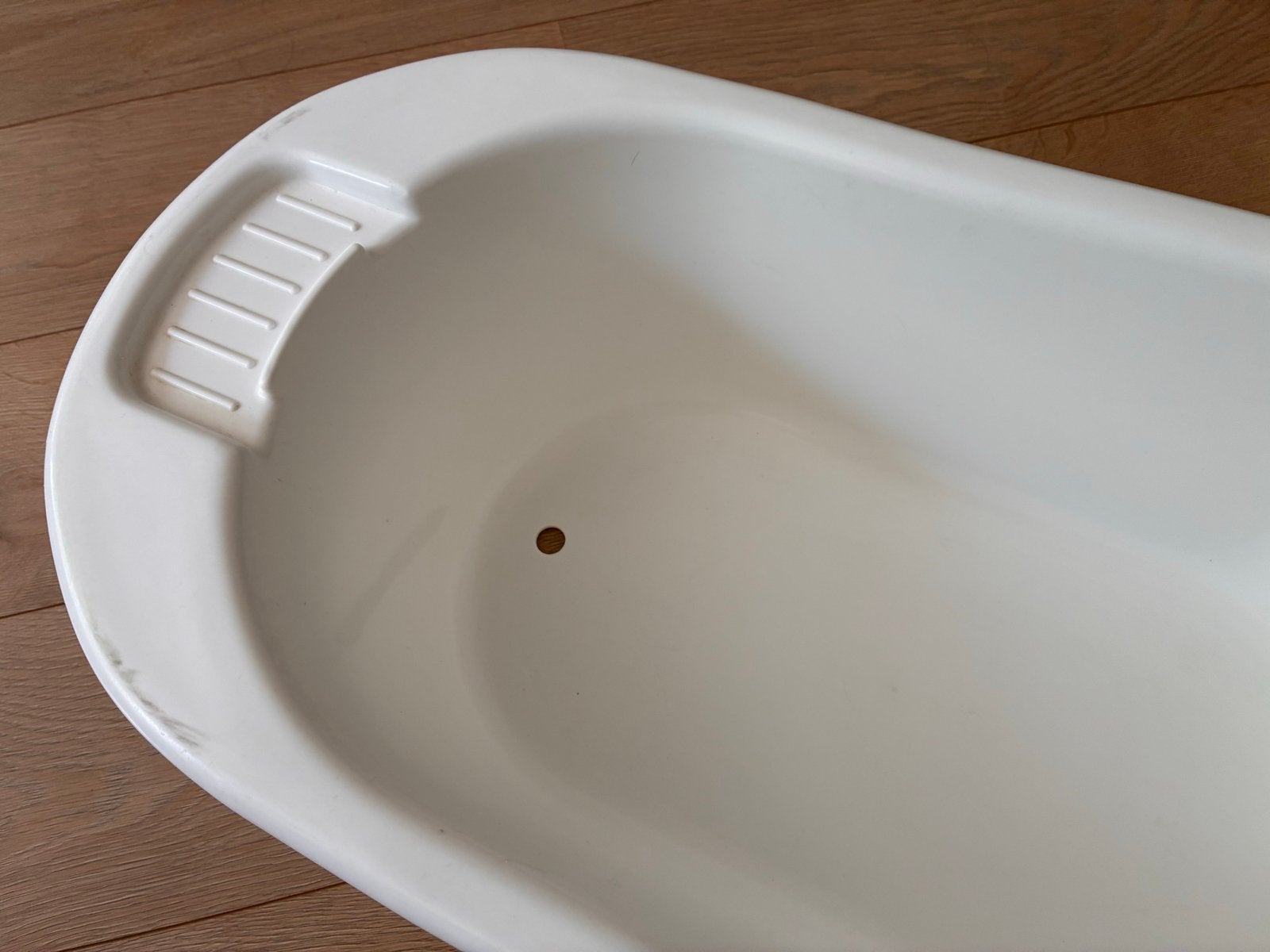 Bébé-jou babybadje wit met antislip en stop, Gebruikt, Ophalen of Verzenden, Badje, Bébé-jou