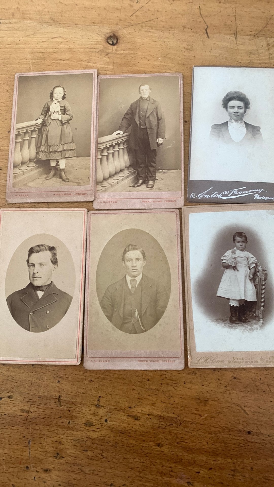 6 carte de visite van Utrechtse fotografen, Verzamelen, Ophalen of Verzenden, Voor 1940, Zo goed als nieuw, Overige onderwerpen