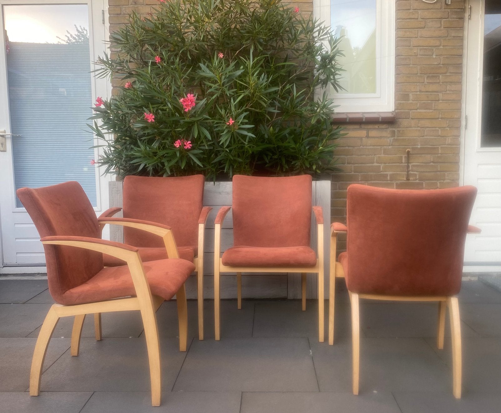 Leolux Camarilla 4 stuks Rood Alcantara, Huis en Inrichting, Ophalen, Zo goed als nieuw, Leolux, Vier
