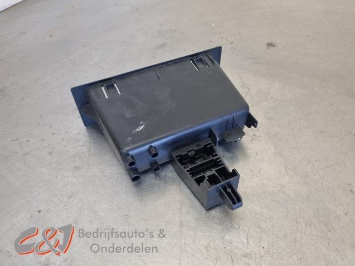 Opbergvak van een Renault Trafic, Auto-onderdelen, Gebruikt, -, Renault, -