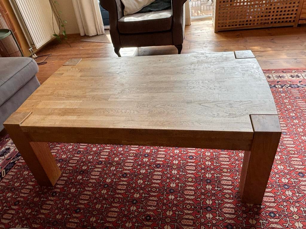 Robuuste eikenhouten salontafel, Huis en Inrichting, Tafels | Salontafels, Ophalen, Gebruikt, 100 tot 150 cm, Eikenhout