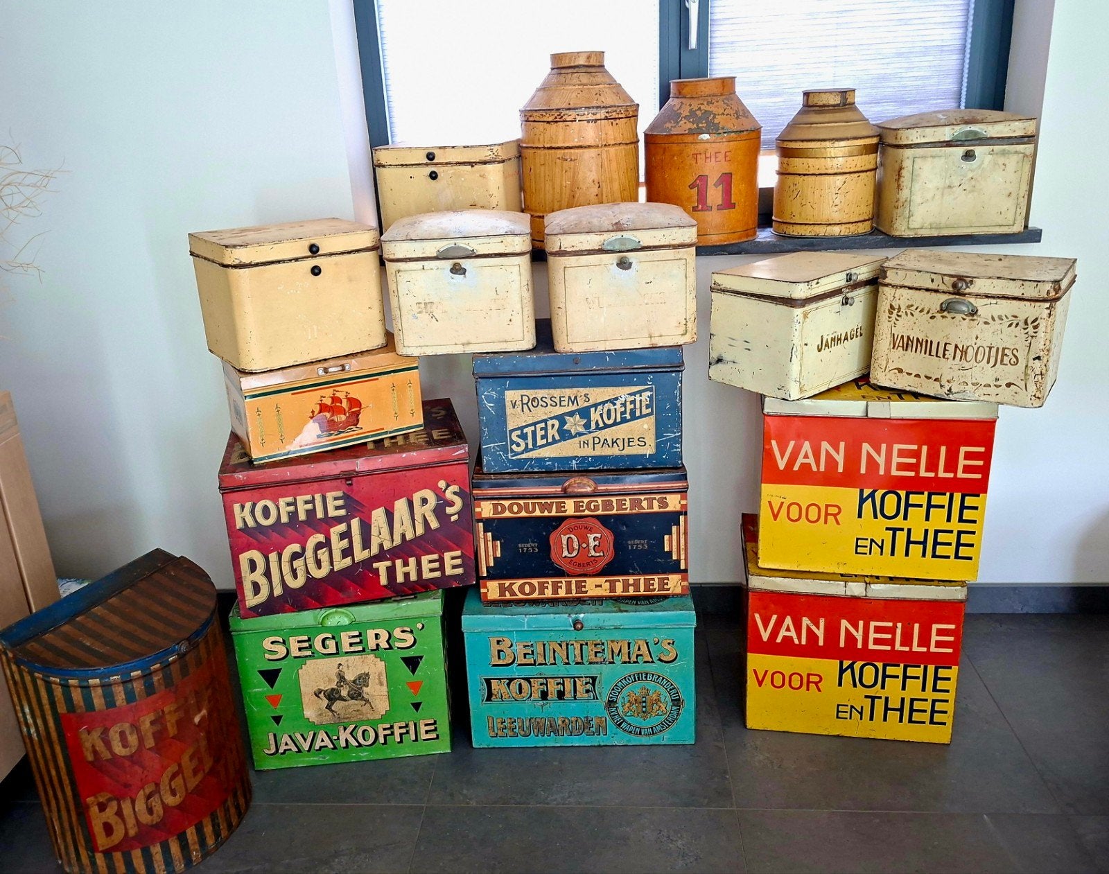 Oude koffie en thee blikken Beintema Segers van Nelle etc, Antiek en Kunst, Ophalen