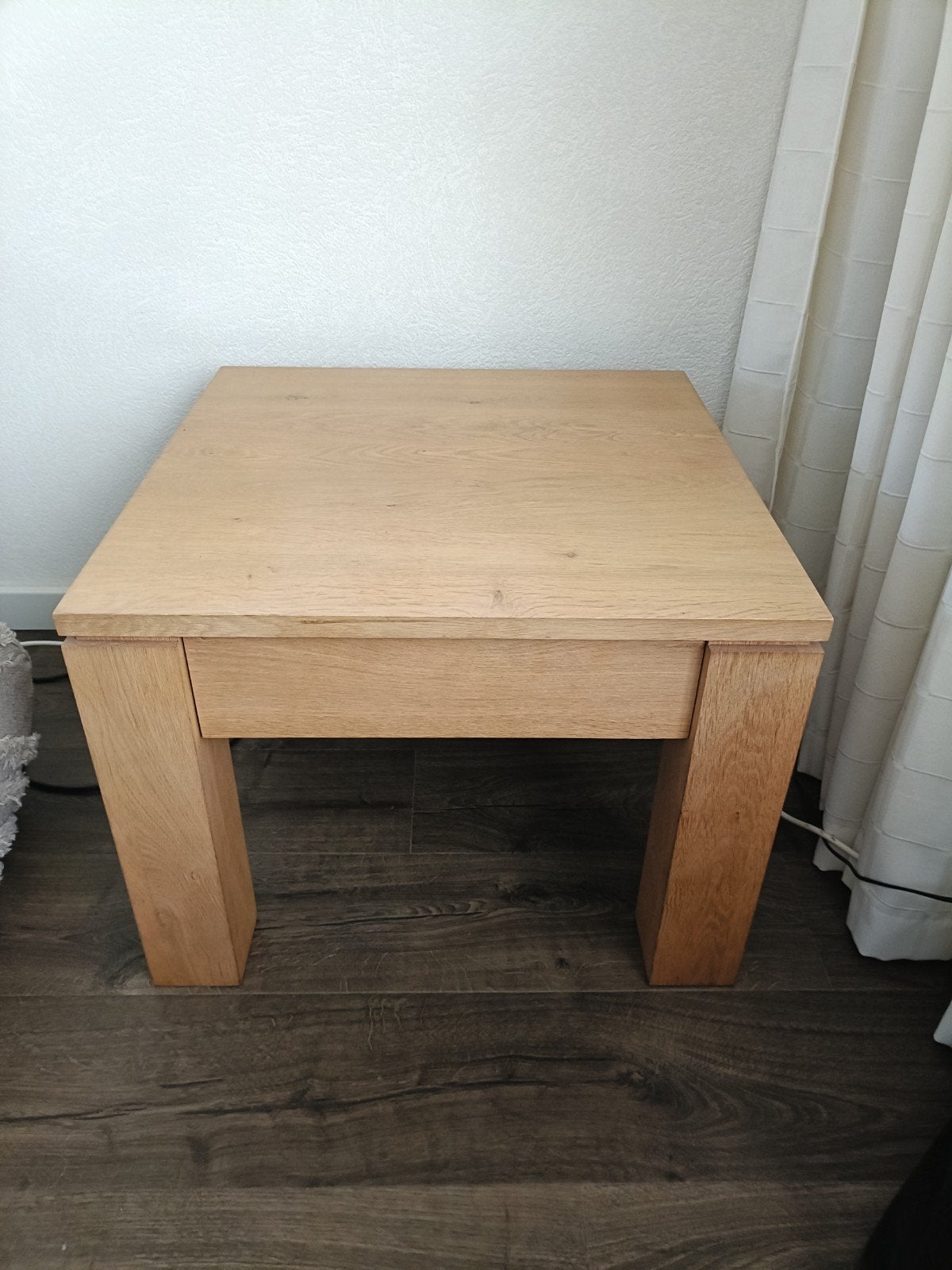 Massief eiken bijzettafel(60x60x45cm), Huis en Inrichting, Complete inboedels, Ophalen