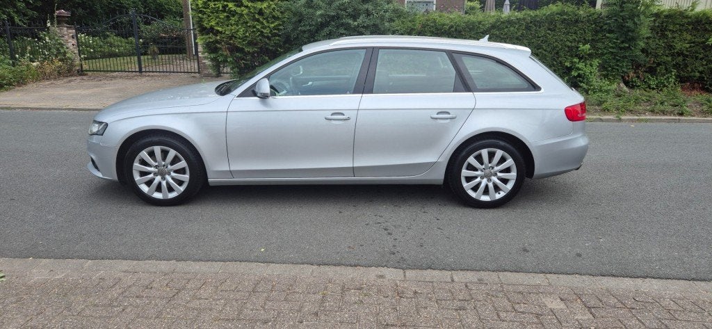 Audi A4 Avant 2.0 TFSI Pro Line Business NIEUWEKETTING/LEER, Auto's, Euro 5, 15 km/l, Gebruikt, Huisgarantie