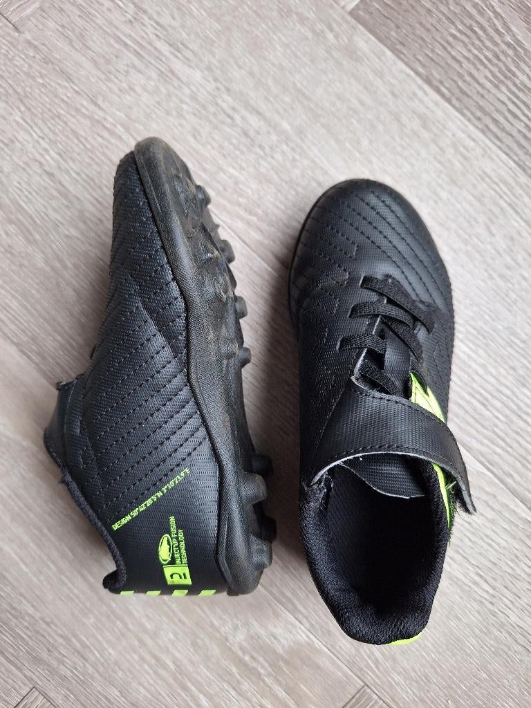Gratis afhalen voetbalschoenen maat 28, Ophalen, Gebruikt, Maat XS of kleiner, Schoenen