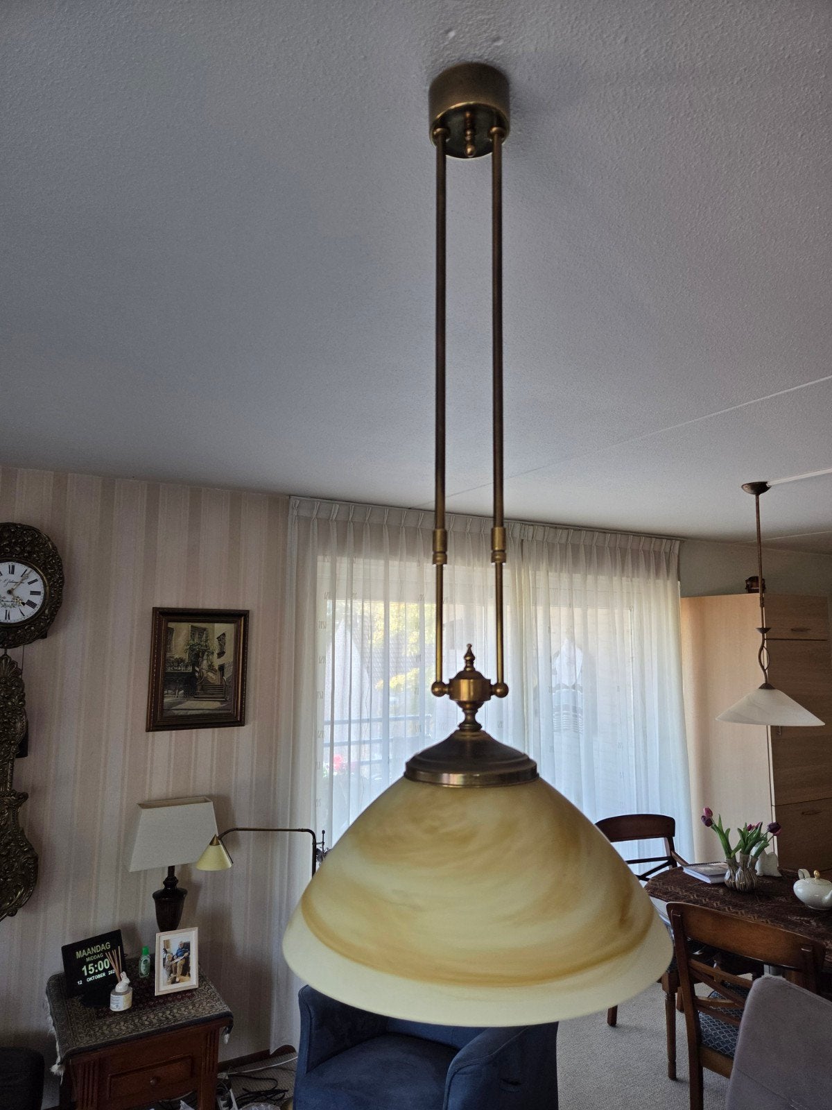 Hanglamp met glazen kap en messing details, Huis en Inrichting, Ophalen, Zo goed als nieuw, Glas