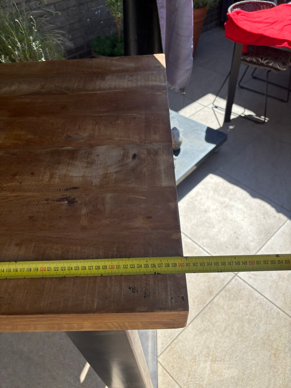 Robuuste bartafel van mangohout en metaal, Huis en Inrichting, Tafels | Eettafels, Ophalen, 100 tot 150 cm, 50 tot 100 cm, Zo goed als nieuw