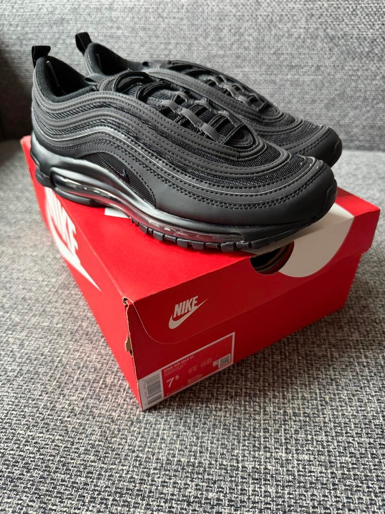 Nike Air Max 97 - Zwart - Maat 40.5 - Nieuw in doos, Kleding | Dames, Schoenen, Zwart, Nieuw, Ophalen of Verzenden, Sneakers of Gympen