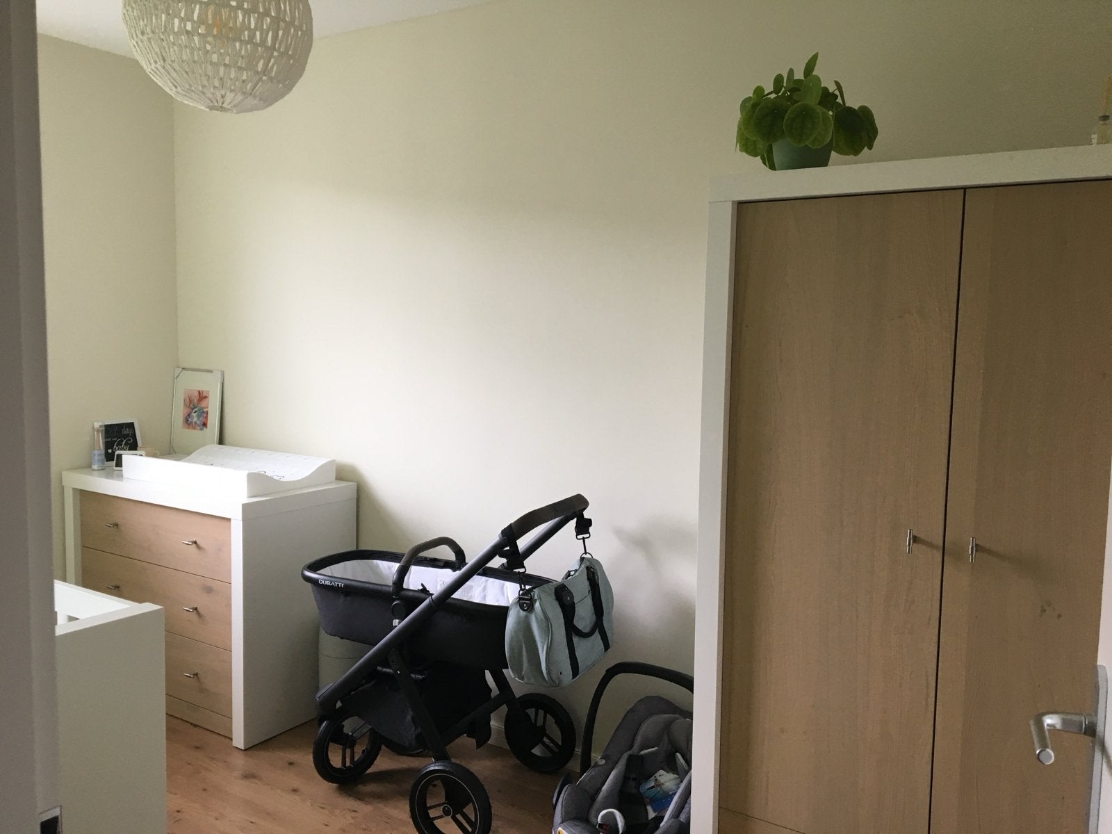 Kidsmill babykamer: meegroeibed, kast en commode, Kinderen en Baby's, Kinderkamer | Complete kinderkamers, Ophalen, Zo goed als nieuw