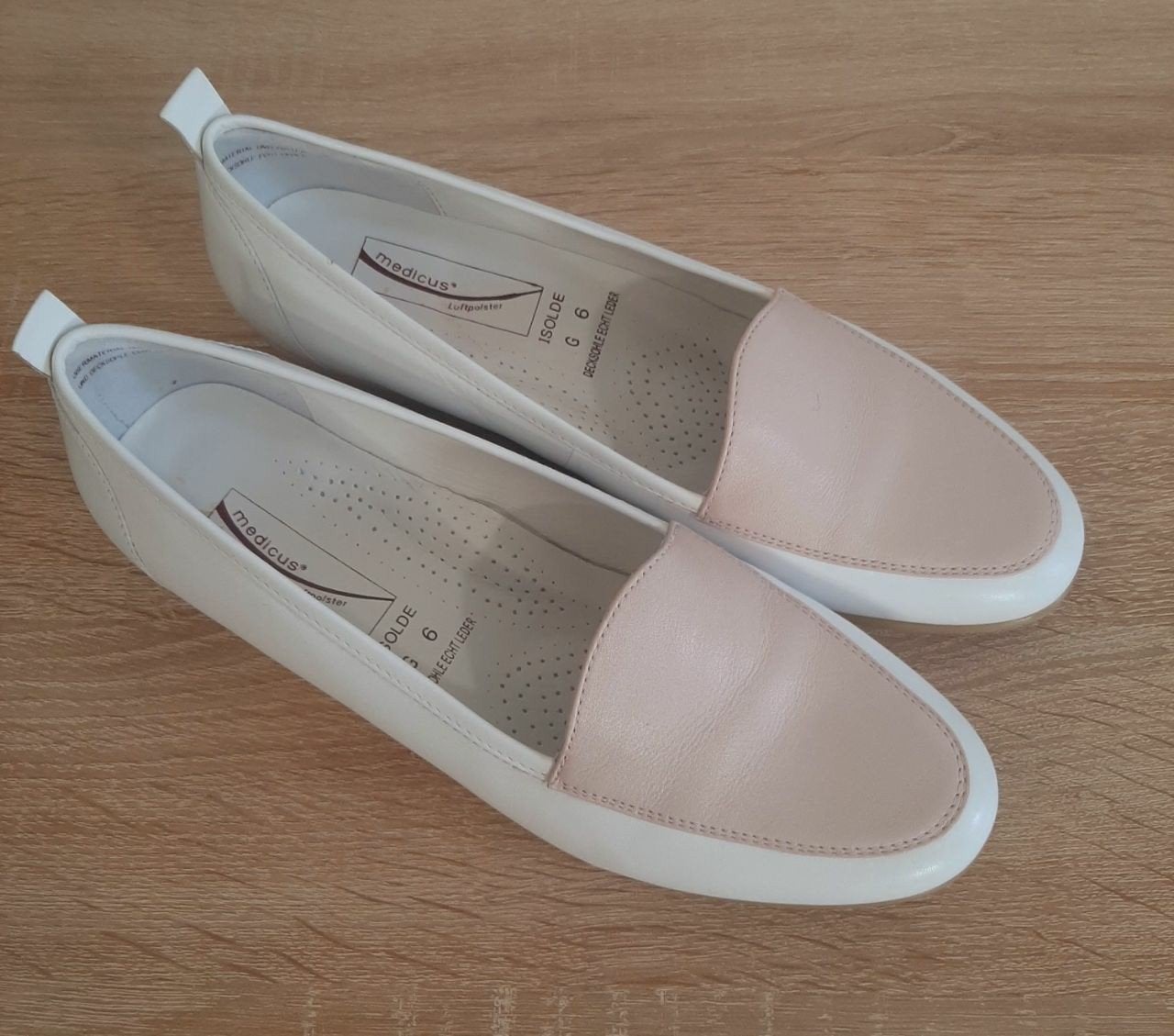 Damesloafers, instappers. Nieuw., Kleding | Dames, Schoenen, Nieuw, Ophalen of Verzenden, Wit, Instappers