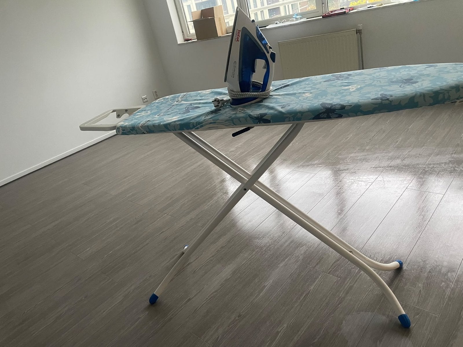 Strijkijzer en plank, Ophalen, Zo goed als nieuw, Strijkijzer met snoer