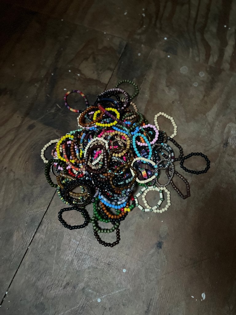 Verschillende soorten armbanden, Kleding | Dames, Carnavalskleding en Feestkleding, Maat 46/48 (XL) of groter, Ophalen of Verzenden