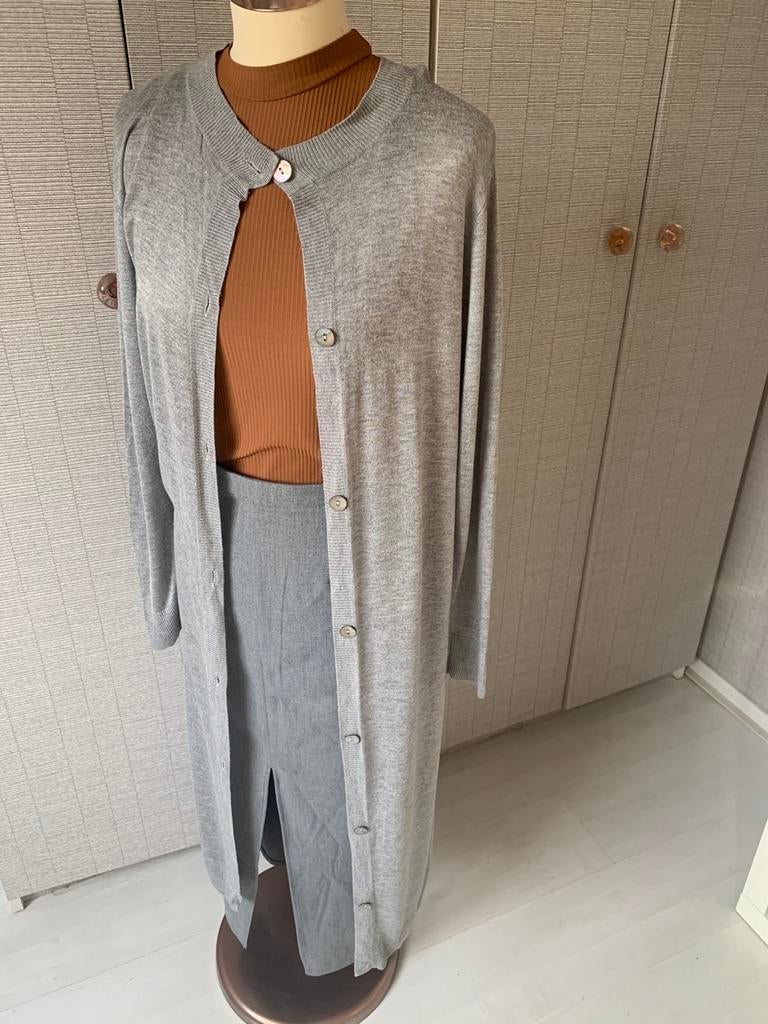 Grijs lang vest One Hundred maat M, Maat 38/40 (M), Ophalen of Verzenden, Zo goed als nieuw, Grijs