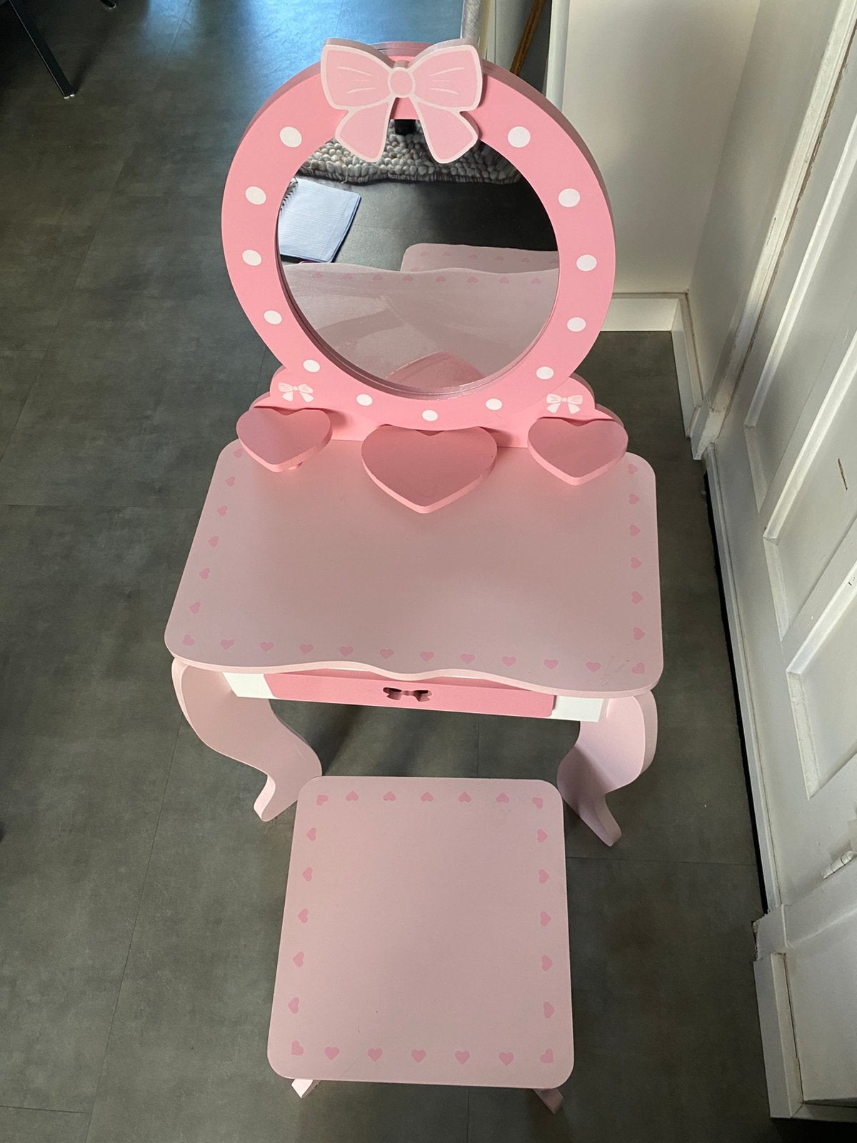 Make up tafel voor kind, Ophalen, Zo goed als nieuw
