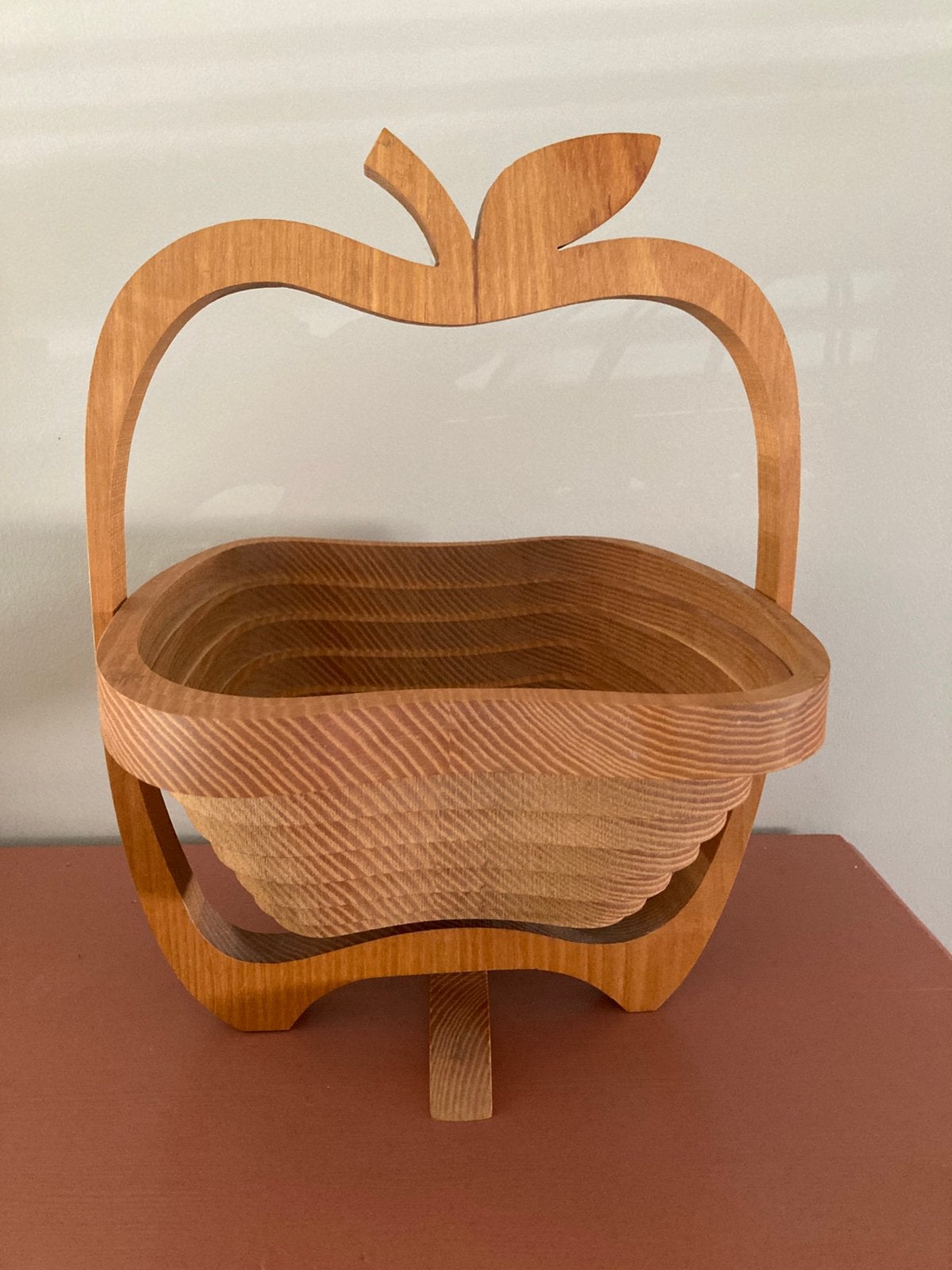 Vintage WoodSit Appel vorm houten opvouwbare  Fruit schaal, Ophalen of Verzenden, Hout