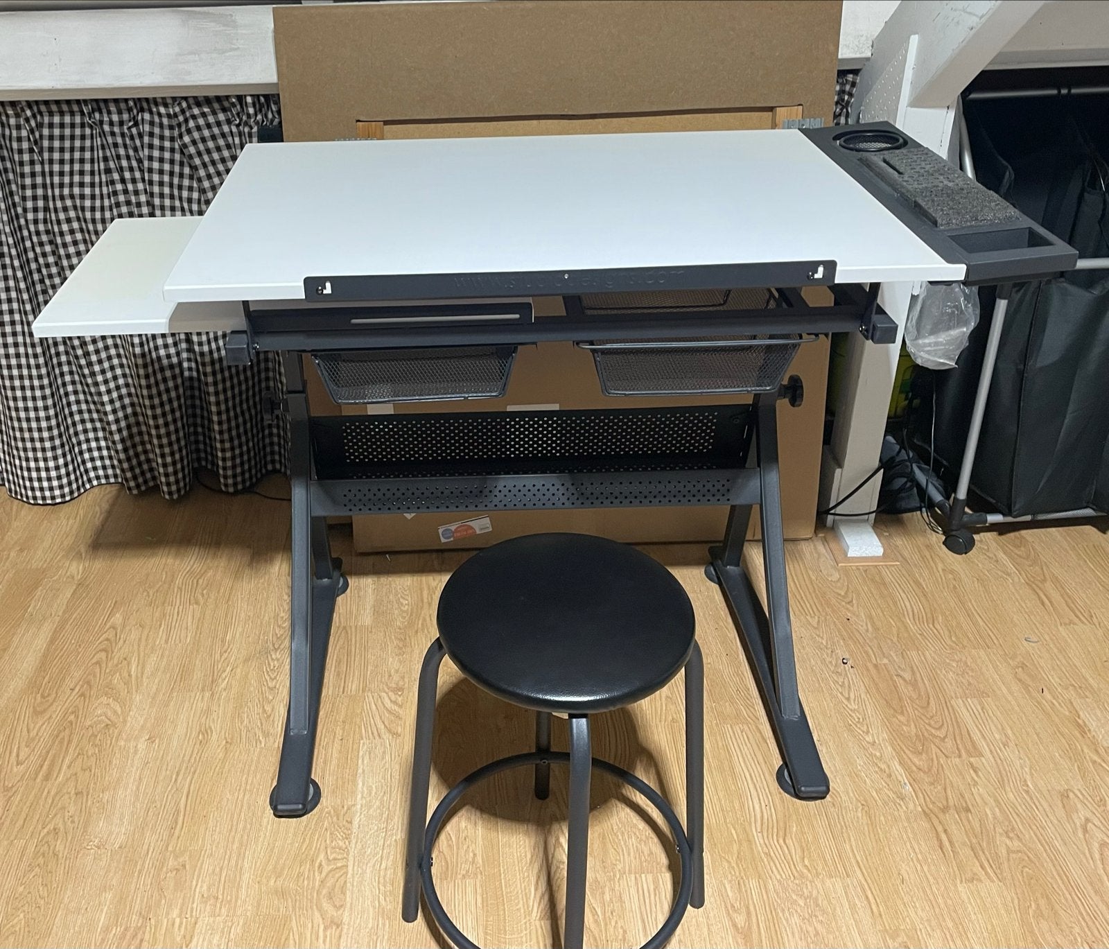 Studio Designs Fusion Craft Center Tekentafel met kruk, Doe-het-zelf en Verbouw, Tekentafels, Ophalen, Zo goed als nieuw, Minder dan 130 cm