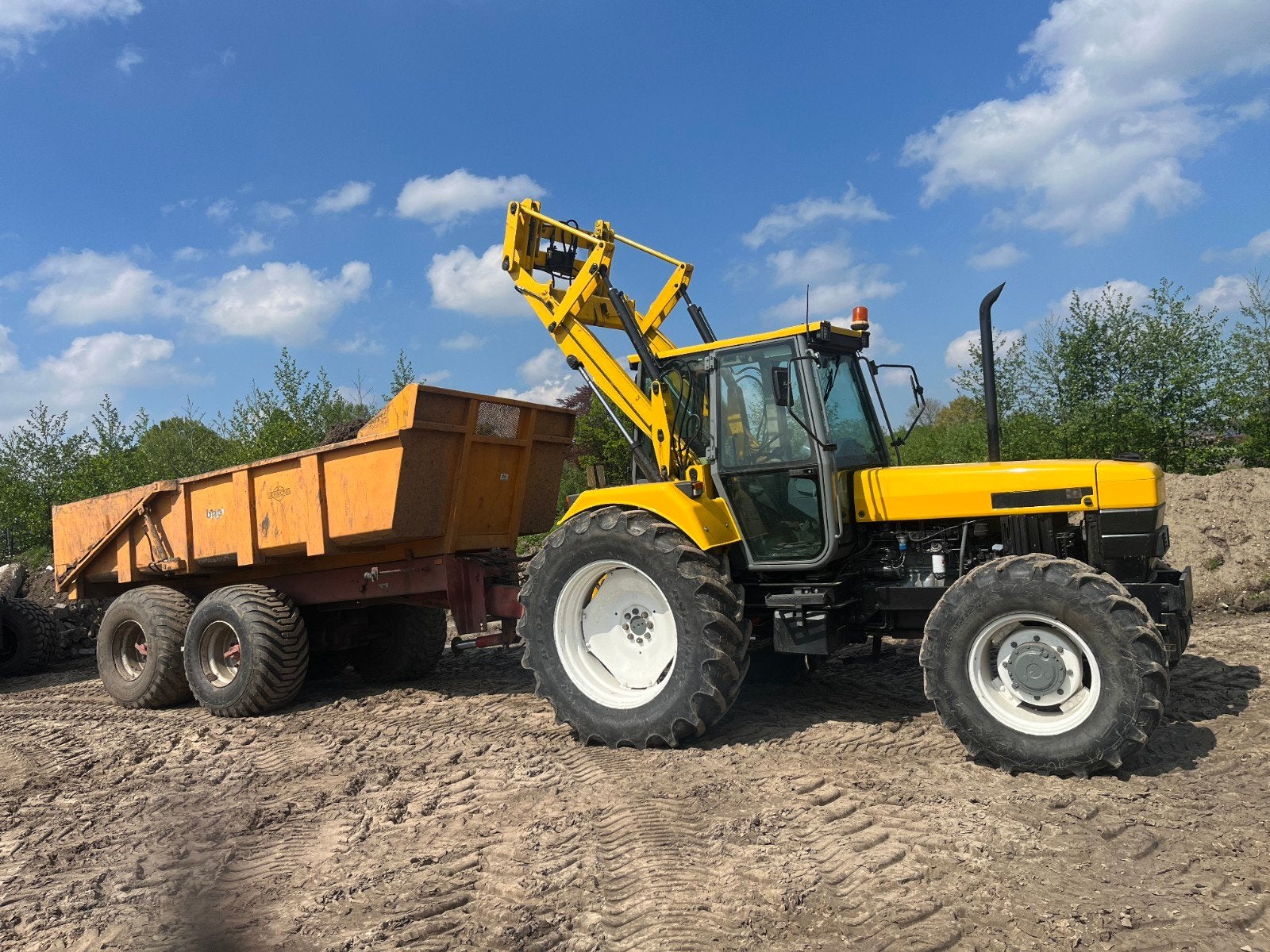Moffett 8740: Zeer Mooie Loader en Tractor in 1 bieden mag, Ophalen, Gebruikt, Tot 80 Pk, Tot 2500