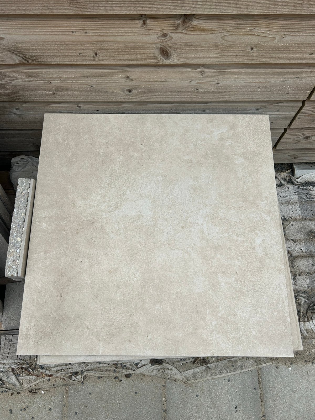 Nieuwe tuintegels, lichtbeige, 60x60 cm, Doe-het-zelf en Verbouw, Tegels, Ophalen, 60 cm of meer, Keramiek, Nieuw