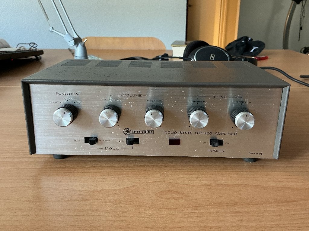 Monarch SA-616 versterker (vintage), Overige merken, Ophalen of Verzenden, Niet werkend, Minder dan 60 watt