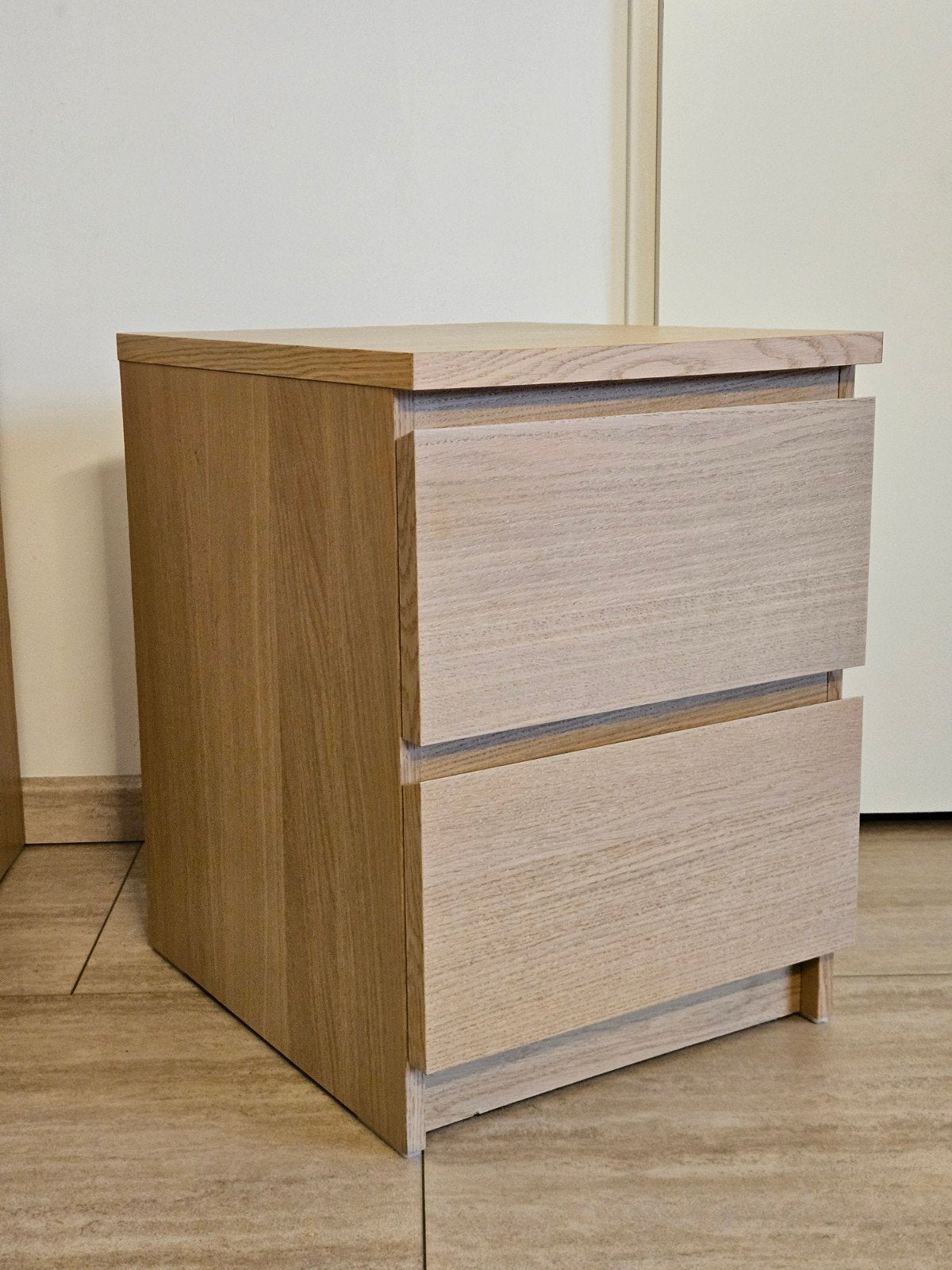 Twee Ikea MALM nachtkastjes, Ophalen, Zo goed als nieuw, Minder dan 45 cm, 55 tot 70 cm