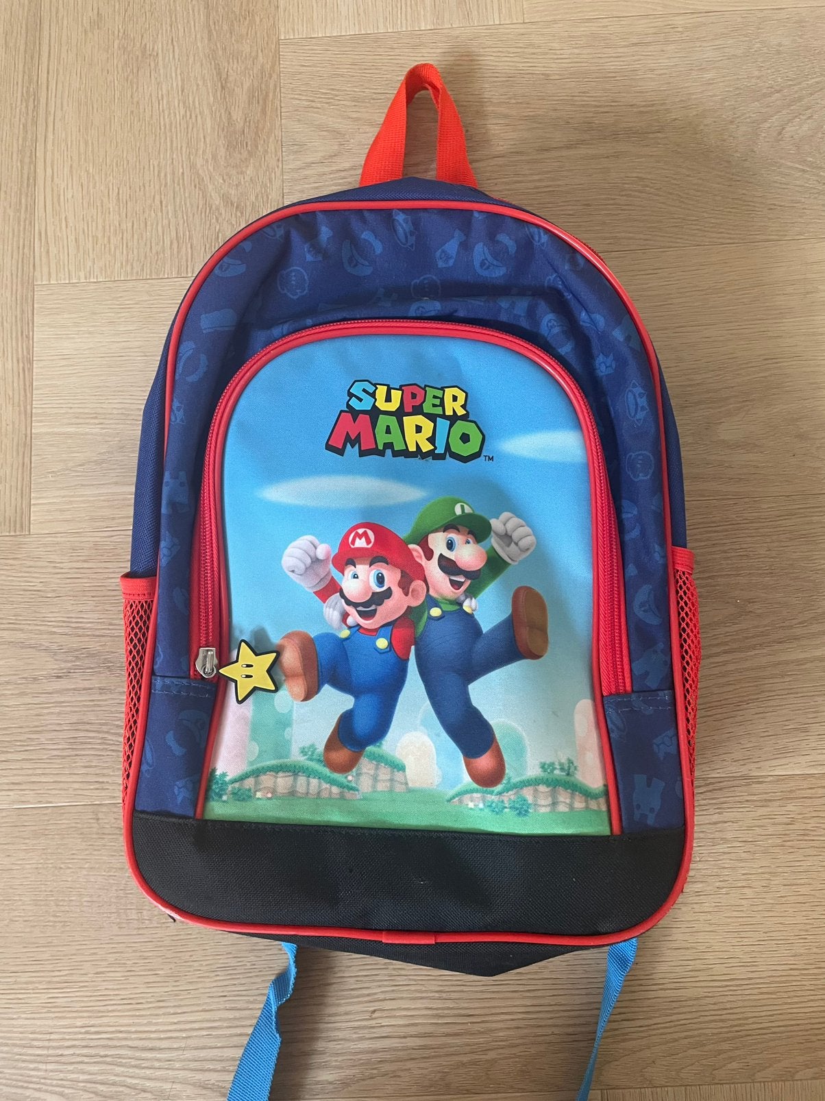 Super Mario rugtas, Ophalen of Verzenden, Zo goed als nieuw, Overige merken