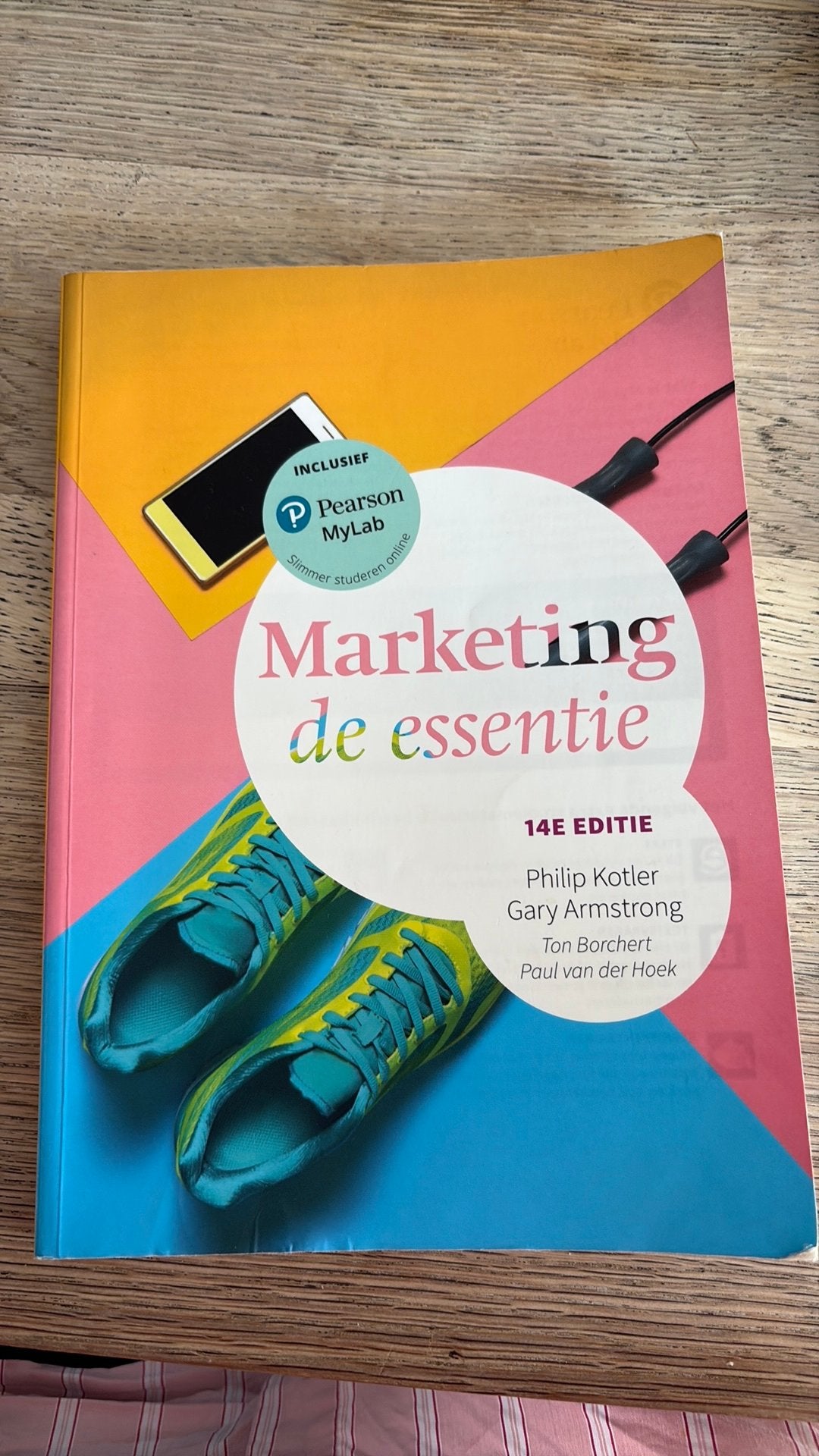 Marketing de essentie 14e editie, Ophalen of Verzenden, Zo goed als nieuw, Overige niveaus, Nederlands