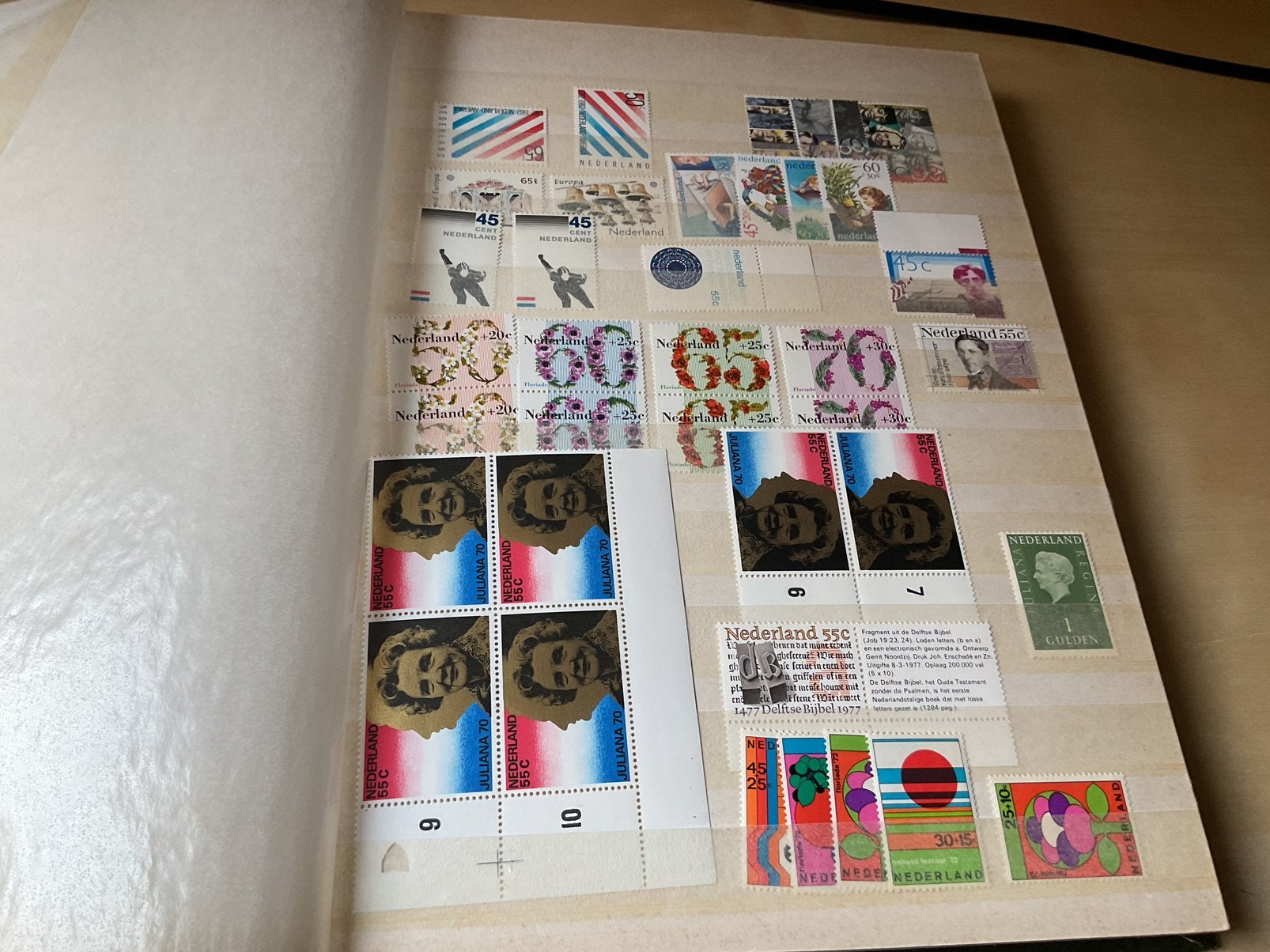 Stockboek met wat Nederland postfris, Postzegels en Munten, Postzegels | Volle albums en Verzamelingen, Ophalen of Verzenden, Nederland