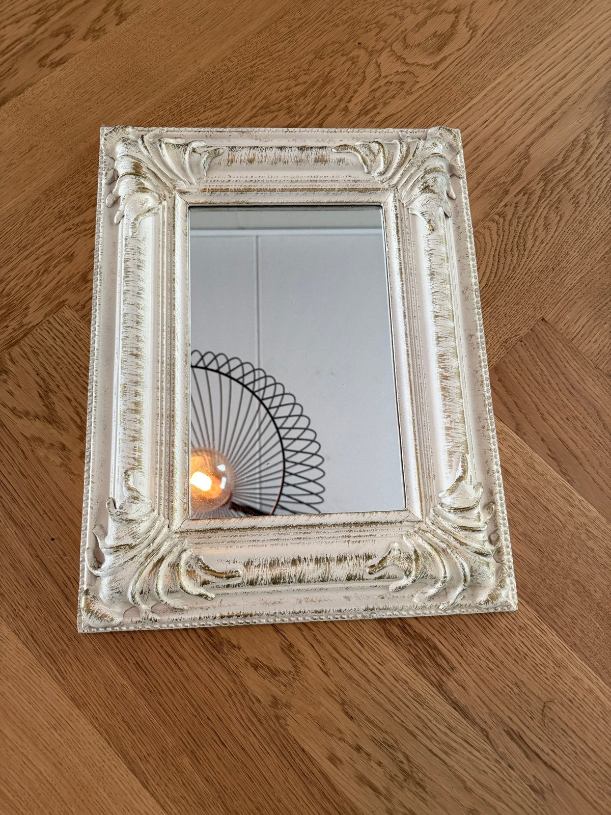 Barok spiegel met sierlijke lijst 44X34 cm wit, Antiek en Kunst, Ophalen of Verzenden, Rechthoekig, Minder dan 50 cm, Minder dan 100 cm