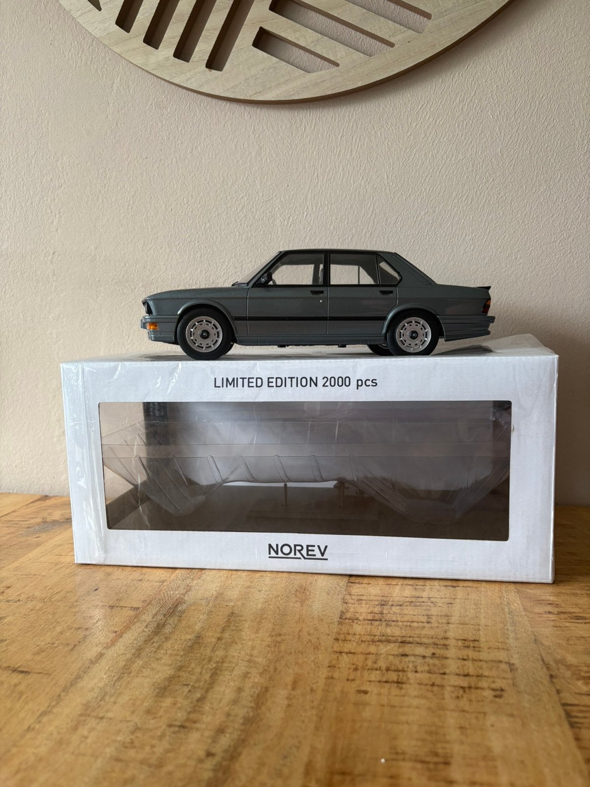 BMW M535i 1:18, Ophalen of Verzenden, Zo goed als nieuw, Norev