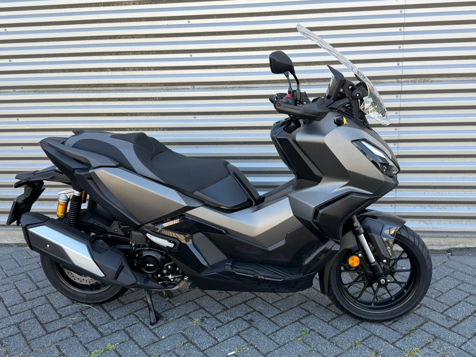 Prachtige Honda ADV 350  mat grijs 2025, Bedrijf, Scooter