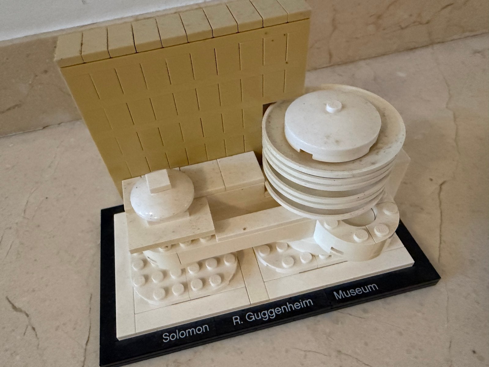 Lego Architecture Solomon R. Guggenheim Museum, Ophalen of Verzenden, Zo goed als nieuw