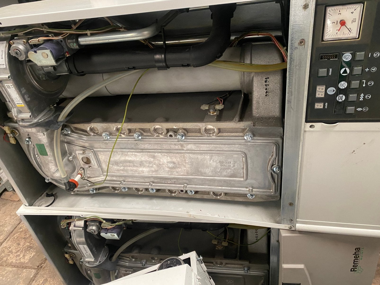 Remehe qunita 65 kw cv ketel, Doe-het-zelf en Verbouw, Geisers en Boilers, Minder dan 20 liter, Ophalen of Verzenden, Zo goed als nieuw