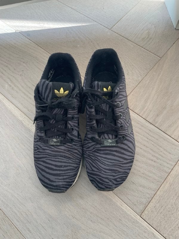 Adidas ZX Flux zebraprint zwart goud maat 36, Adidas, Zwart, Ophalen of Verzenden, Sneakers of Gympen