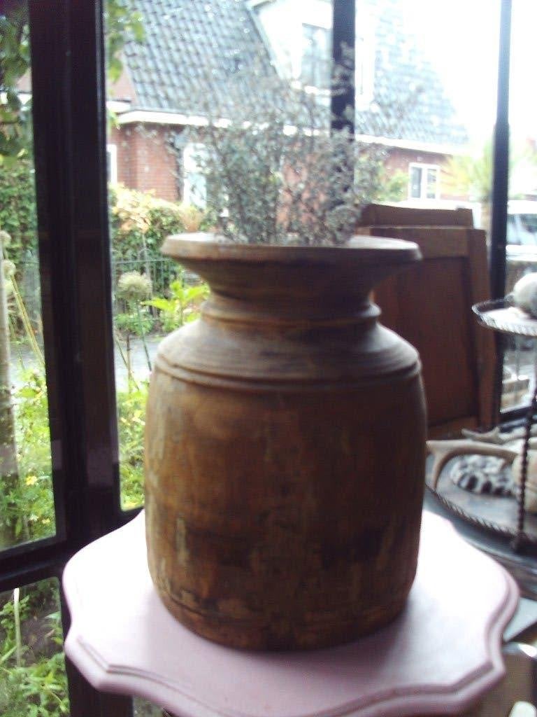 Oude Sobere Houten Grote Nepalese Kruik - 39 cm hoog, Huis en Inrichting, Gebruikt, Bruin, 39 cm, Ophalen of Verzenden