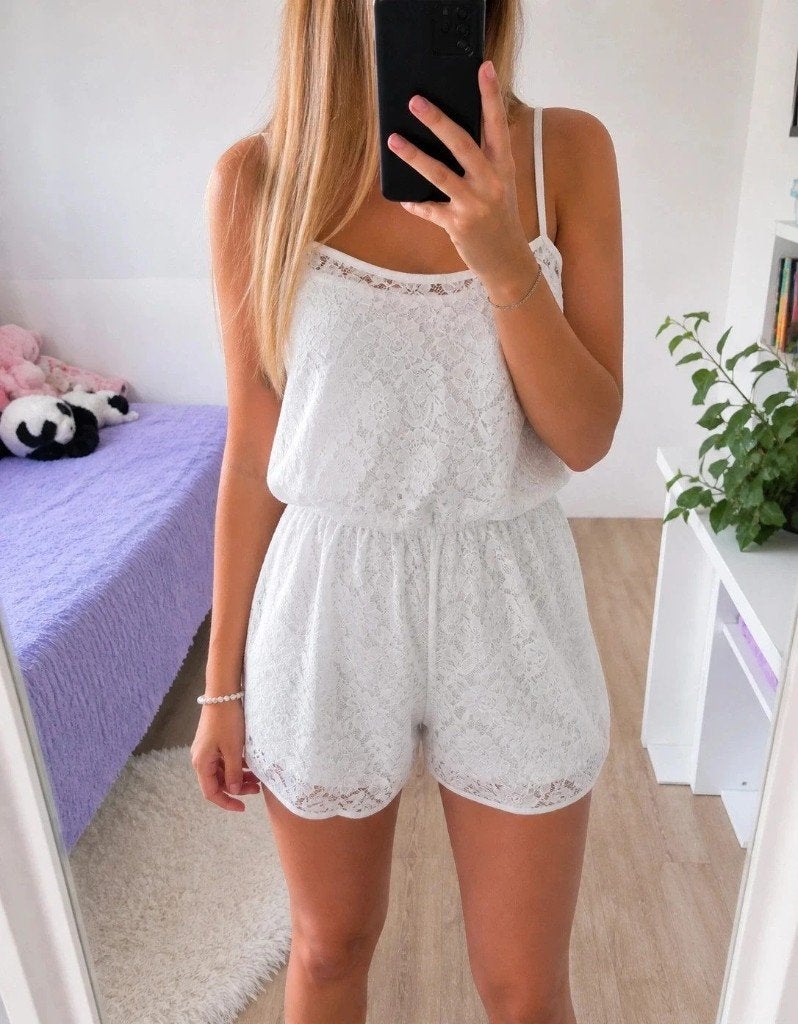 Witte kanten playsuit / jumpsuit – zomers & chic | maat XS, Wit, Ophalen of Verzenden, Zo goed als nieuw, Maat 34 (XS) of kleiner