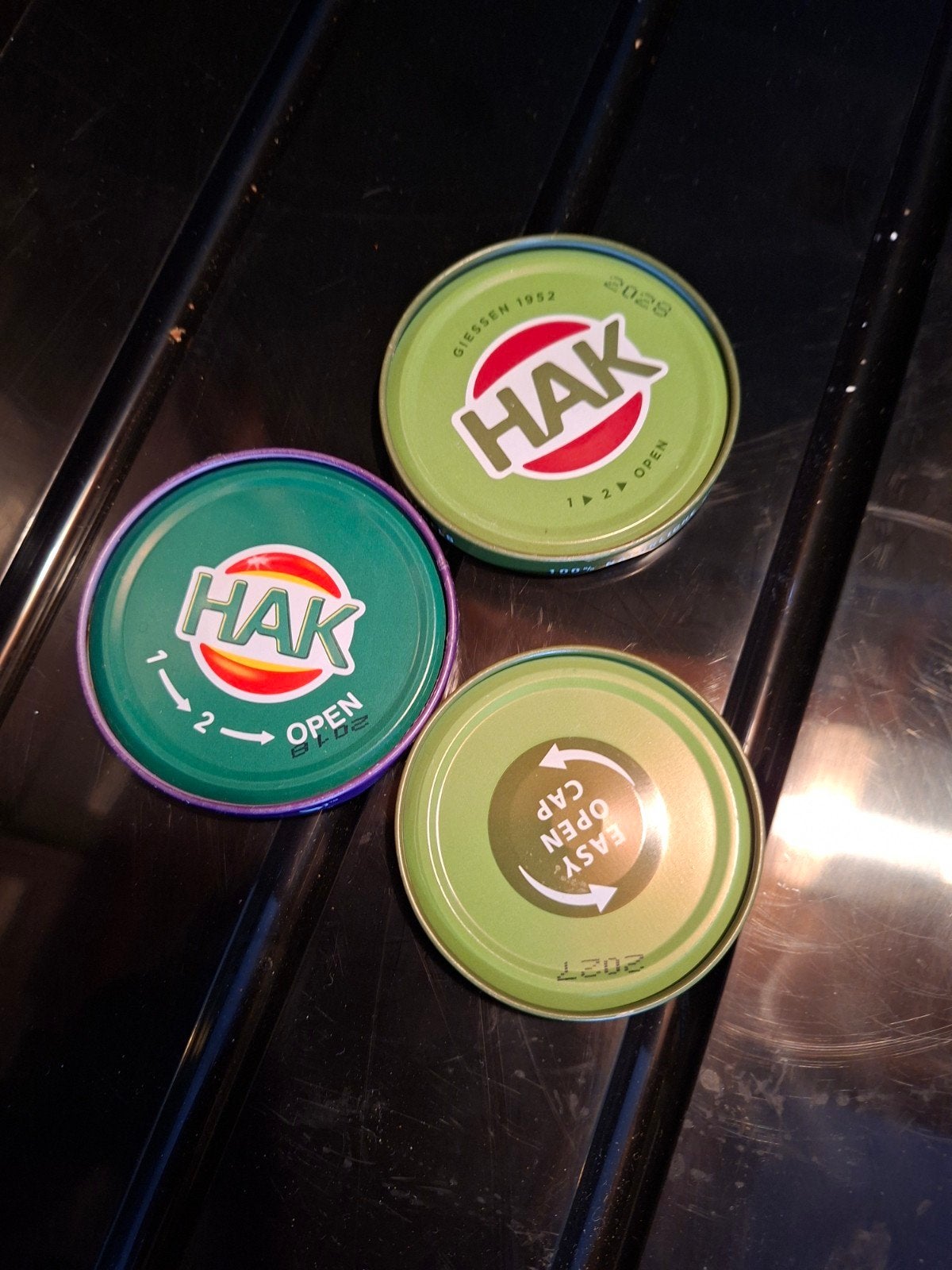Gevraagd: schone deksels van HAK-potjes, Ophalen of Verzenden