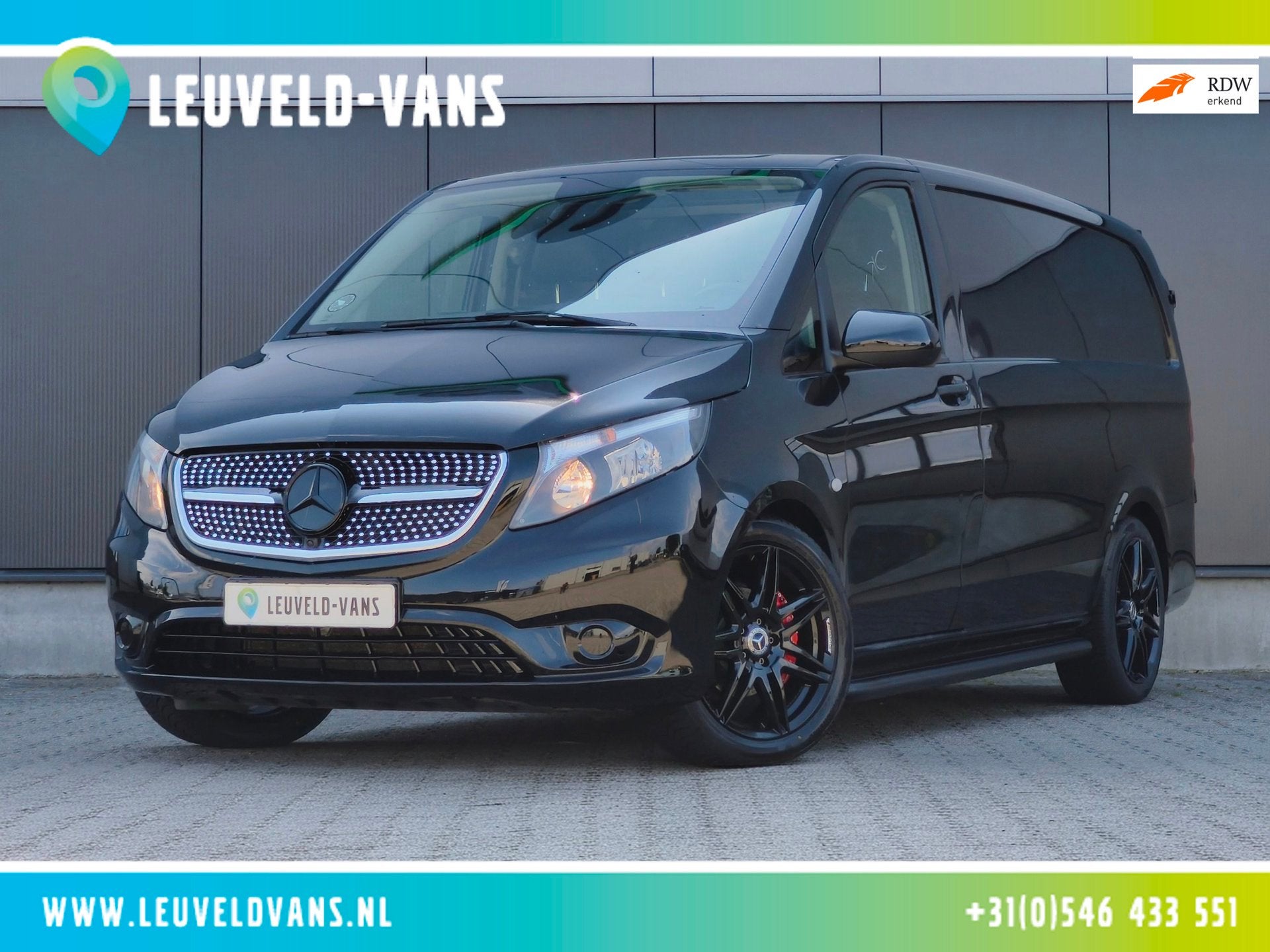 Mercedes-Benz Vito 114 CDI LANG AUTOMAAT ACC LEER TREKHAAK, Auto's, Automaat, Achterwielaandrijving, Gebruikt, Zwart